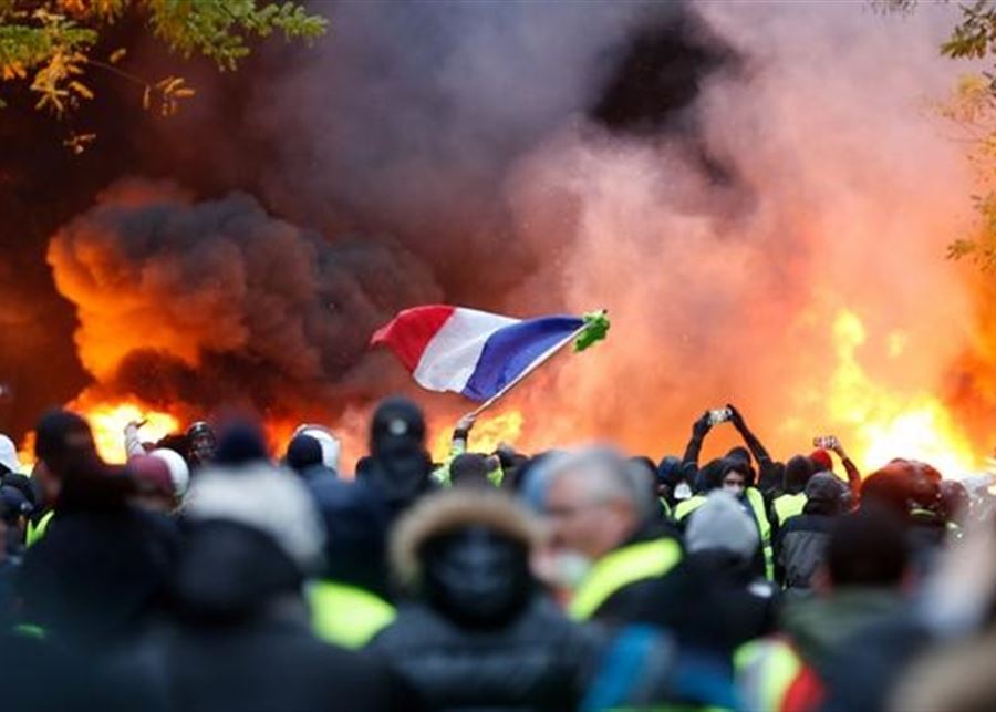فرنسا: ساحة الشهداء NUMBER 2.. فهل سيتأثر الدعم الفرنسي للبنان بعد موجة الاحتجاجات الباريسية؟
