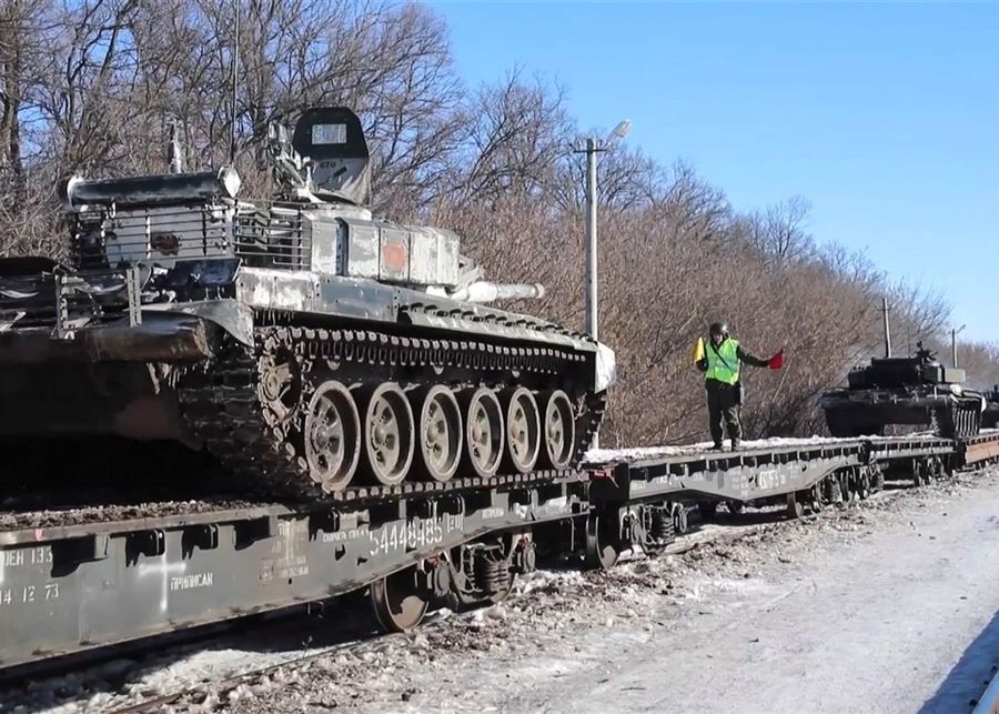 لشل الإمدادات العسكرية.. روسيا تقصف سكك الحديد الأوكرانية