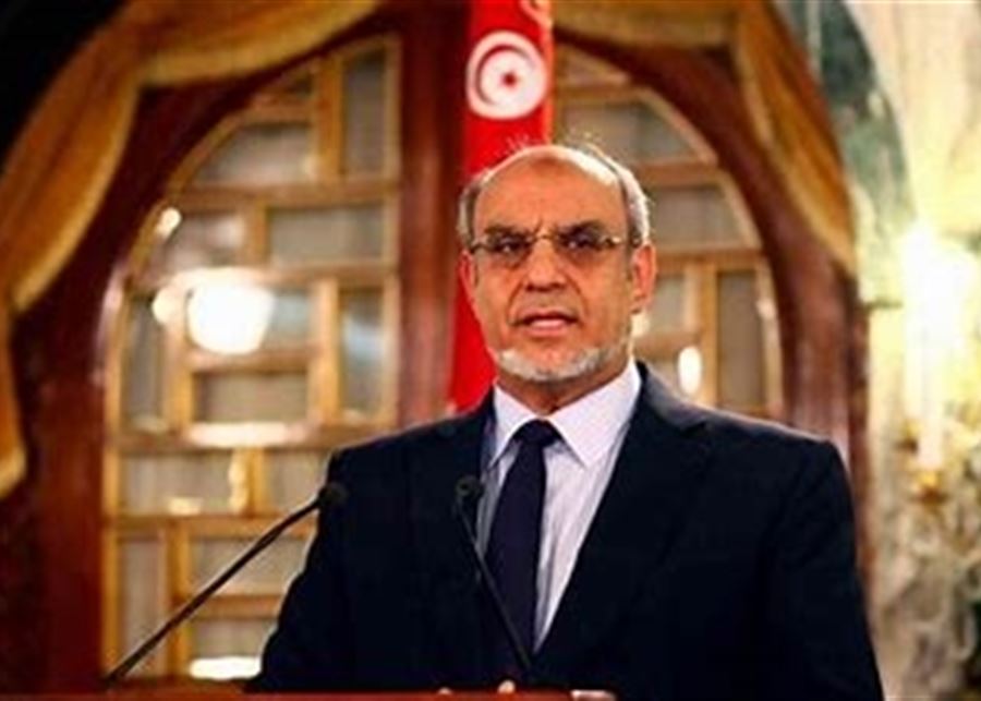 نقل رئيس الوزراء التونسي السابق إلى المستشفى بعد أيام من توقيفه وإضرابه عن الطعام